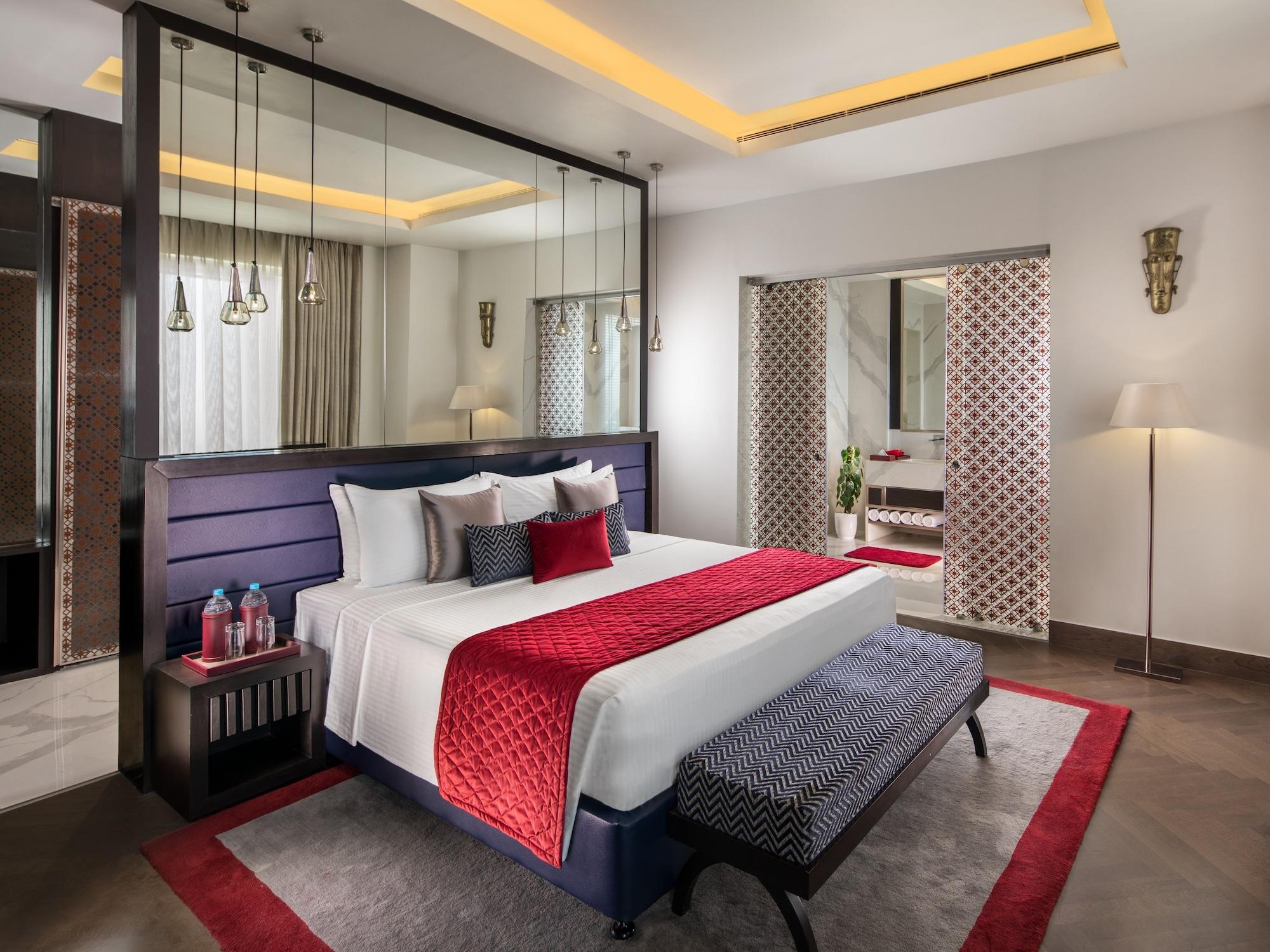 Sandal Suites By Lemon Tree Hotels Нойда Экстерьер фото