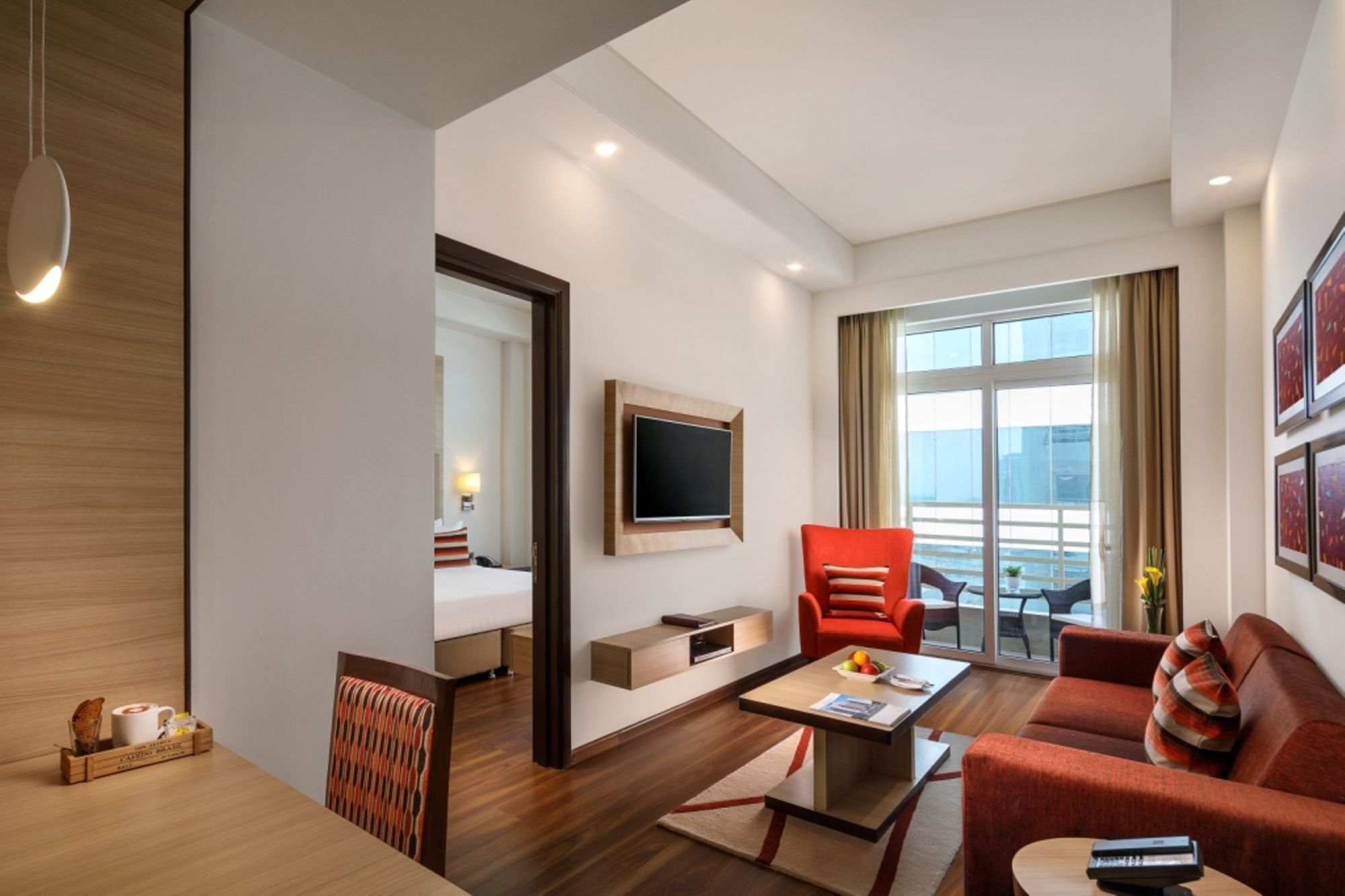 Sandal Suites By Lemon Tree Hotels Нойда Экстерьер фото